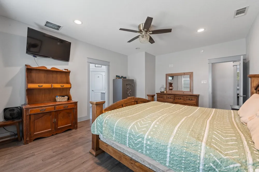 8868 County Road 1205 Grandview, TX 76050