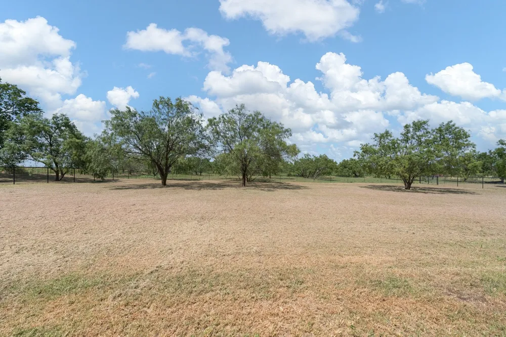 8868 County Road 1205 Grandview, TX 76050
