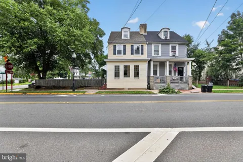 303 GARDEN STREET