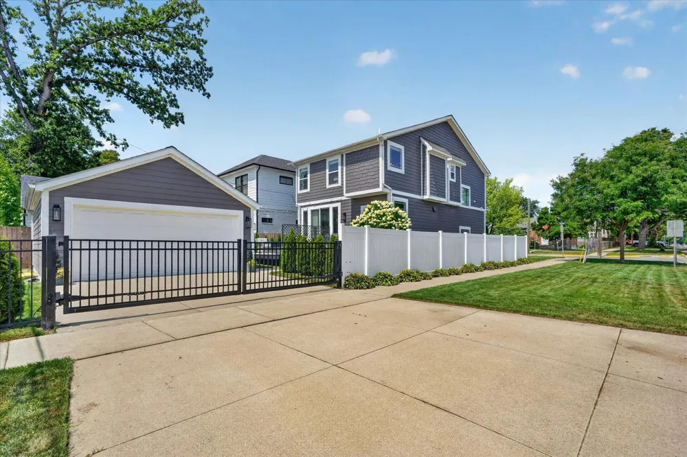 1992 Holland Street Birmingham, MI 48009