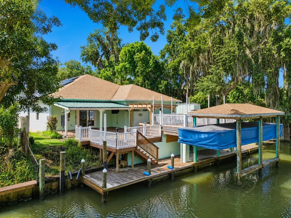 173 FLAMINGO RD Edgewater, FL 32141