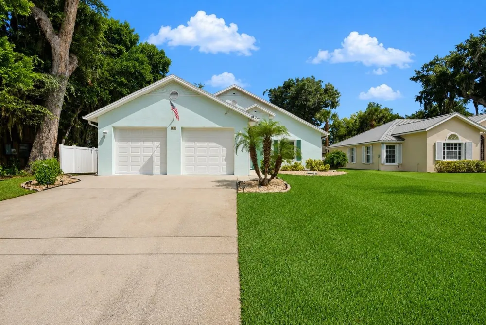 173 FLAMINGO RD Edgewater, FL 32141