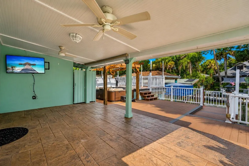 173 FLAMINGO RD Edgewater, FL 32141