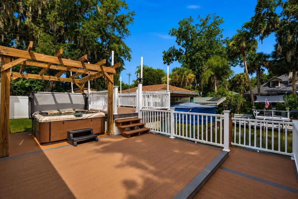 173 FLAMINGO RD Edgewater, FL 32141