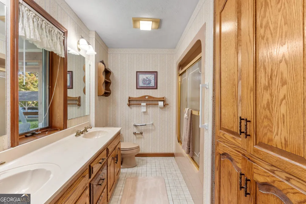 818 McCrary RD Molena, GA 30258