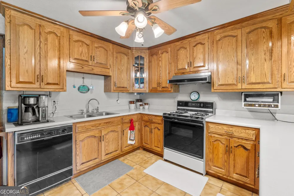 818 McCrary RD Molena, GA 30258