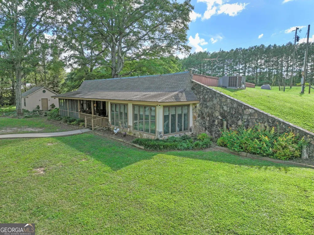 818 McCrary RD Molena, GA 30258