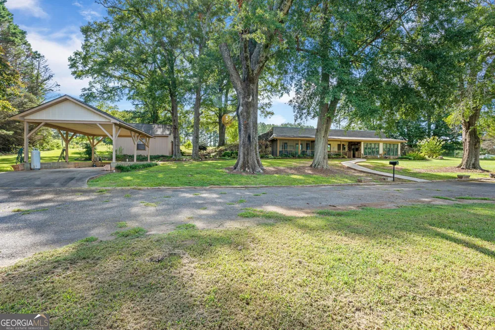 818 McCrary RD Molena, GA 30258