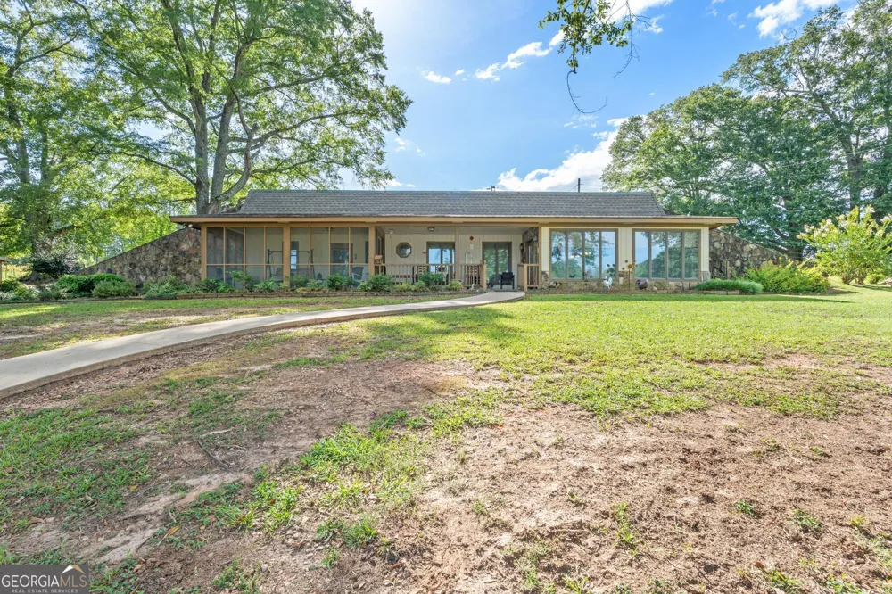 818 McCrary RD Molena, GA 30258