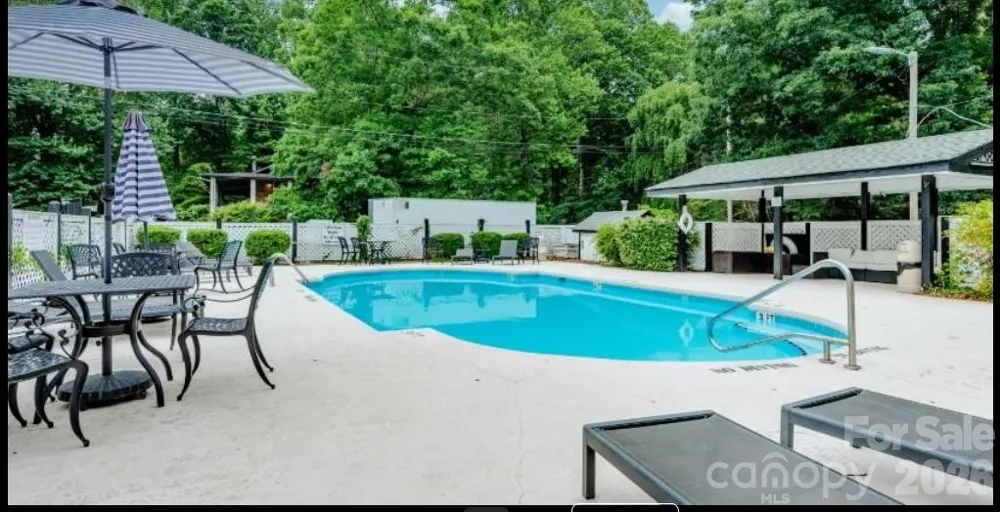 1150 W Blue Ridge Road #220 Flat Rock, NC 28731