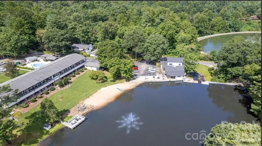 1150 W Blue Ridge Road #220 Flat Rock, NC 28731