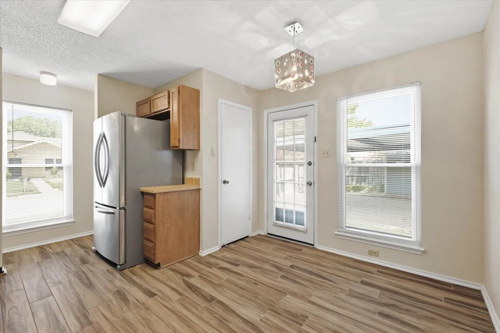 114 Glade Shadow Drive Euless, TX 76039