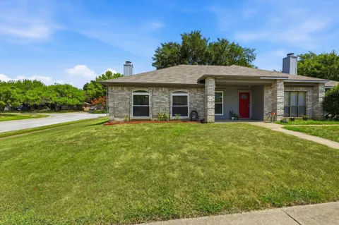 114 Glade Shadow Drive