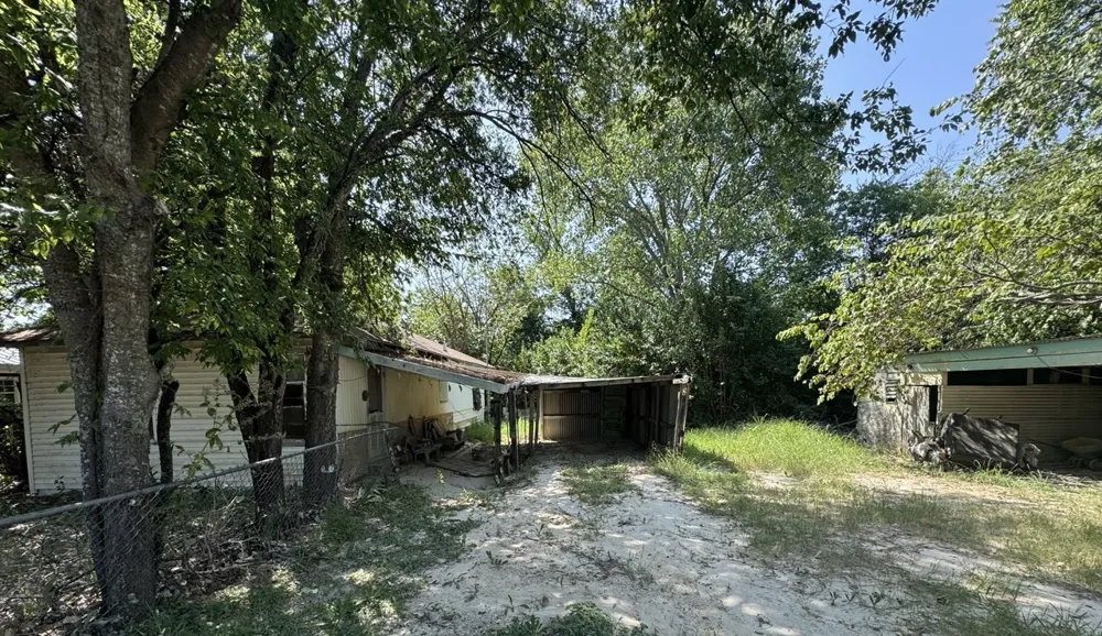 210 Oak Run Whitney, TX 76692