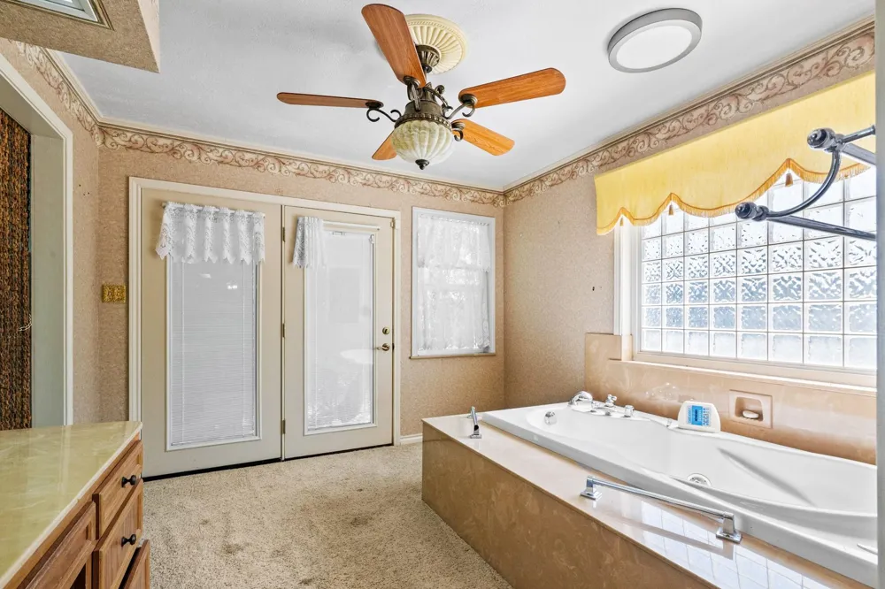 1101 Clark Street Yoakum, TX 77995