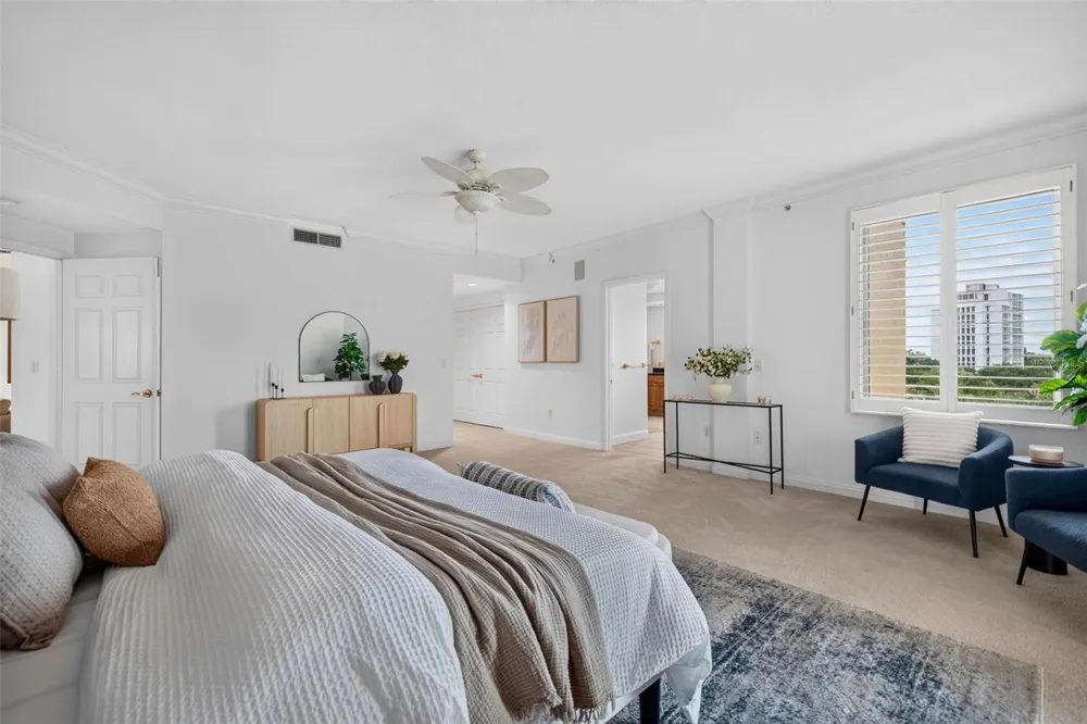 555 5TH AVENUE NE #521 St Petersburg, FL 33701