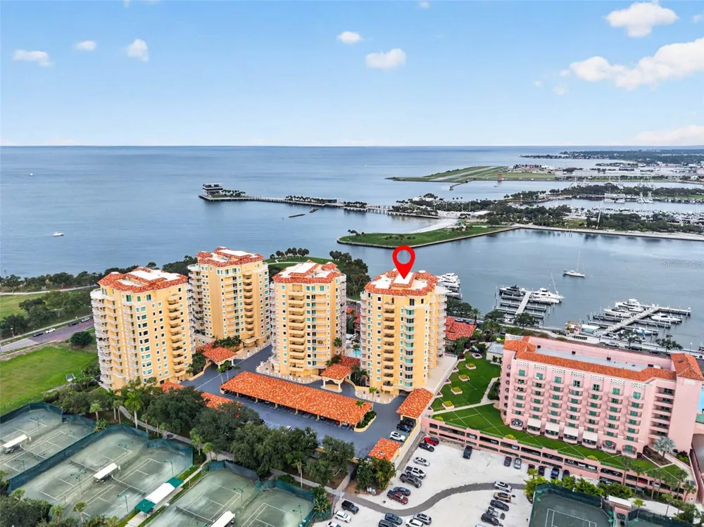 555 5TH AVENUE NE #521 St Petersburg, FL 33701