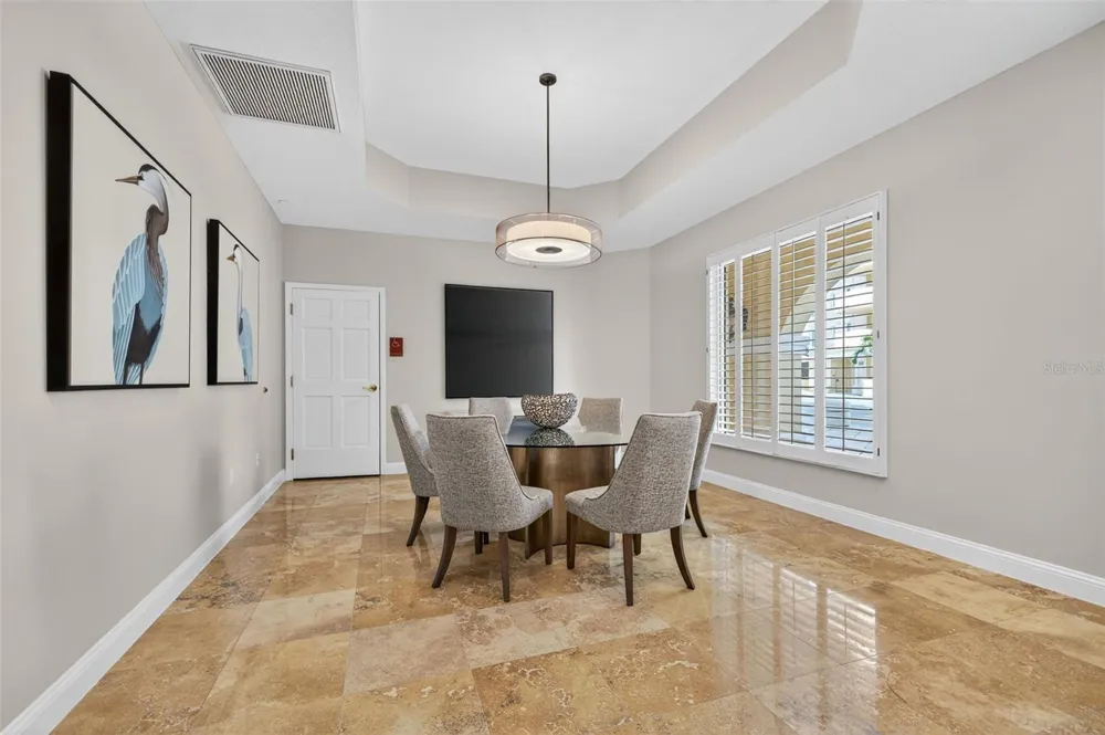 555 5TH AVENUE NE #521 St Petersburg, FL 33701