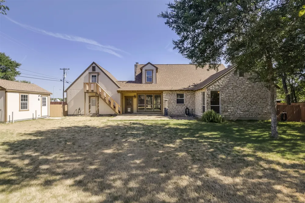 102 Tiffany Trail Weatherford, TX 76086
