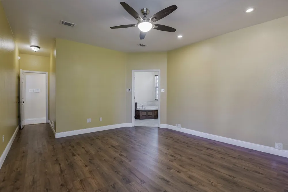 102 Tiffany Trail Weatherford, TX 76086