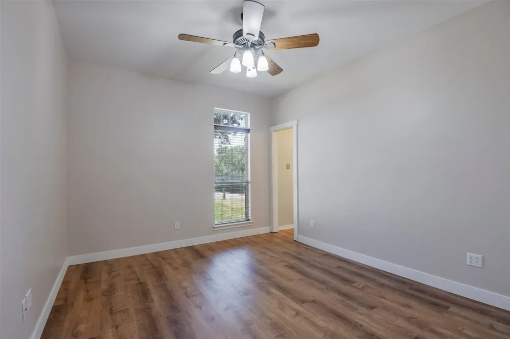 102 Tiffany Trail Weatherford, TX 76086