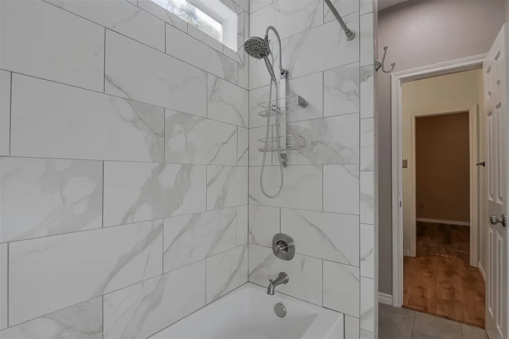 102 Tiffany Trail Weatherford, TX 76086