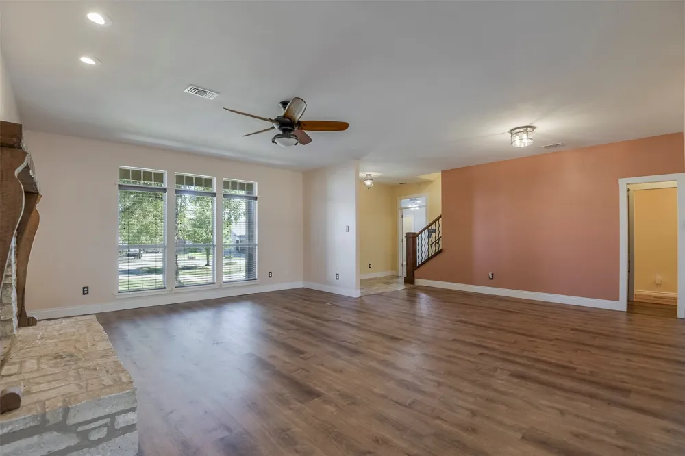 102 Tiffany Trail Weatherford, TX 76086