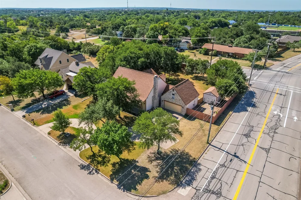 102 Tiffany Trail Weatherford, TX 76086
