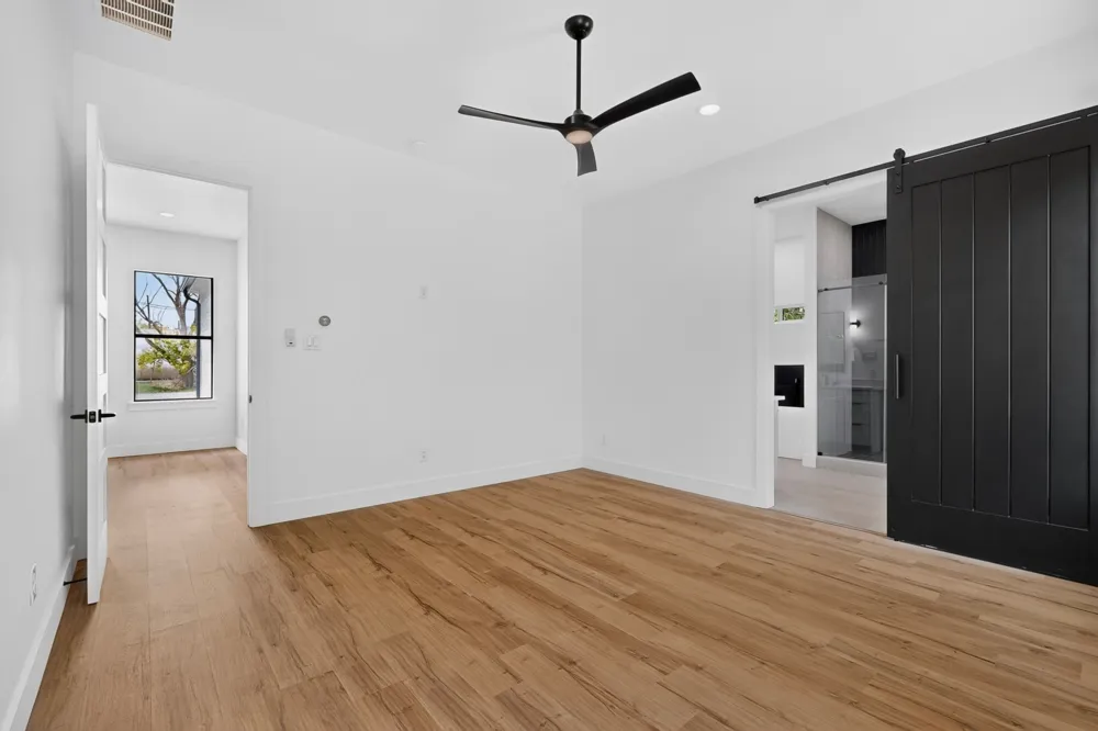 609 E Grove Street Kaufman, TX 75142