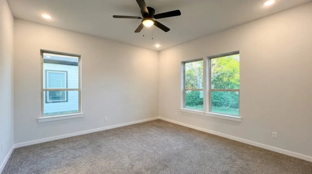 915 E 11th Avenue Corsicana, TX 75110