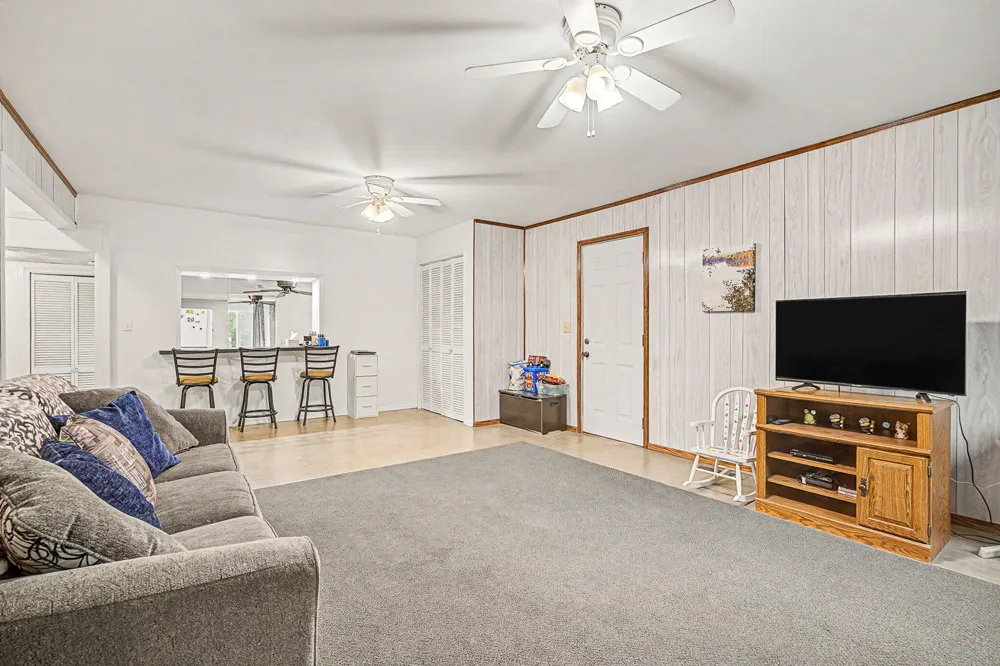 6315 Bishop Road Lansing, MI 48911