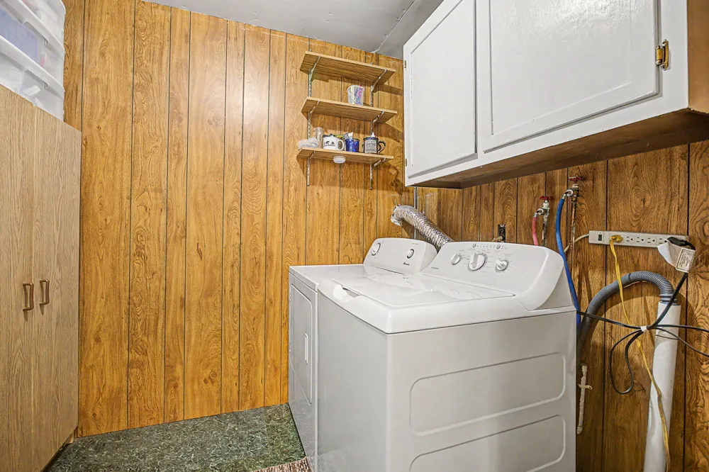 6315 Bishop Road Lansing, MI 48911