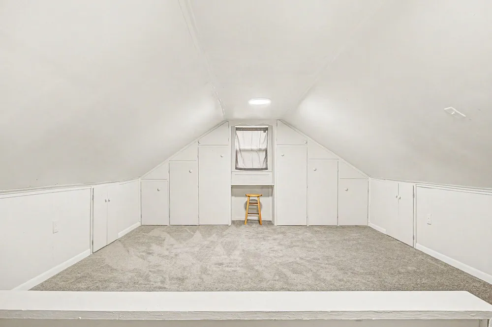 6315 Bishop Road Lansing, MI 48911