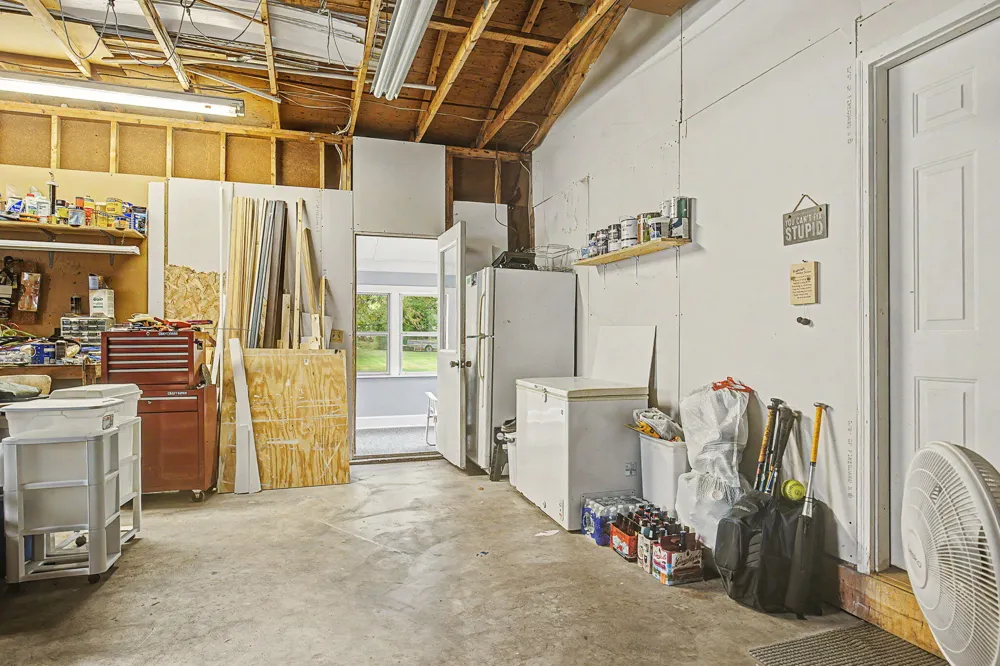 6315 Bishop Road Lansing, MI 48911