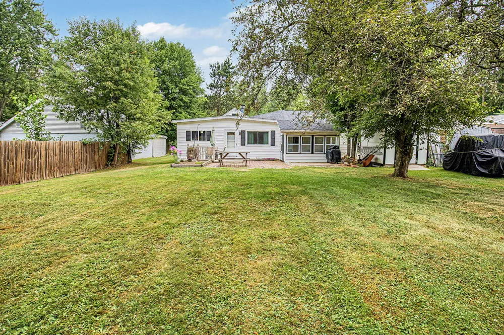 6315 Bishop Road Lansing, MI 48911