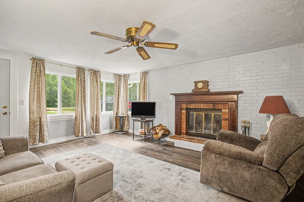 6315 Bishop Road Lansing, MI 48911