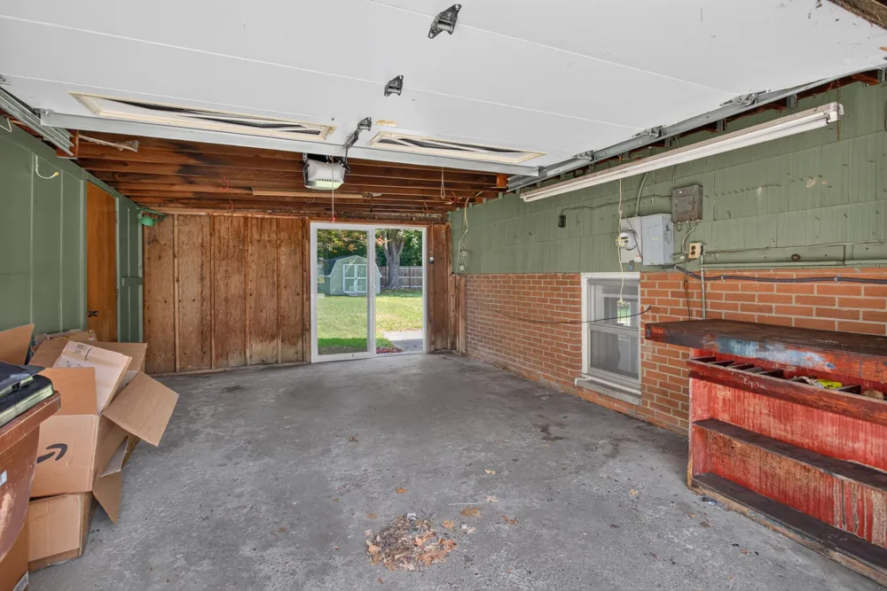 5486 Sherwood Drive Jackson, MI 49201
