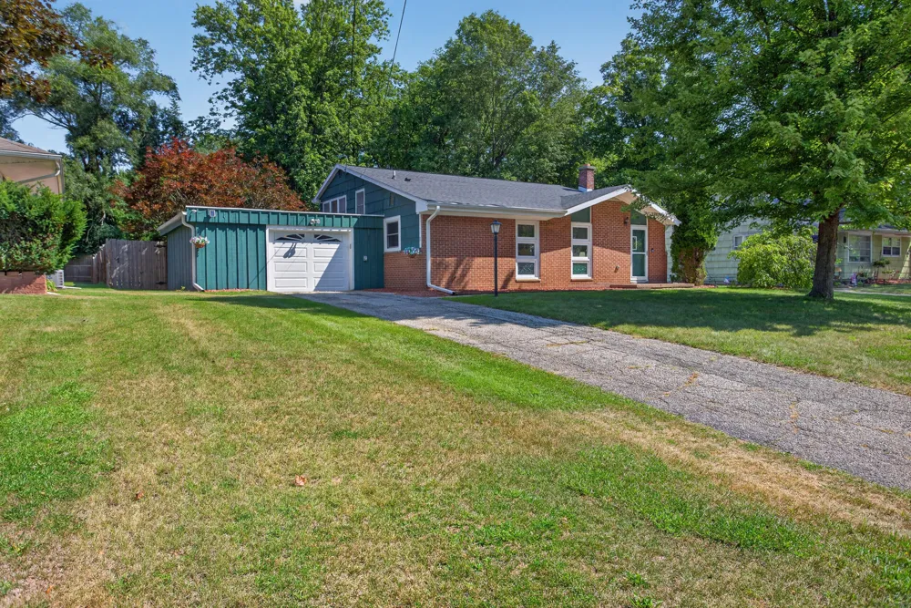 5486 Sherwood Drive Jackson, MI 49201
