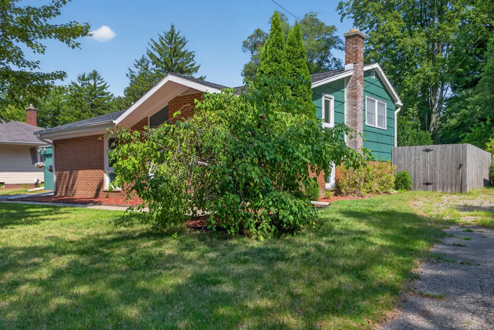 5486 Sherwood Drive Jackson, MI 49201