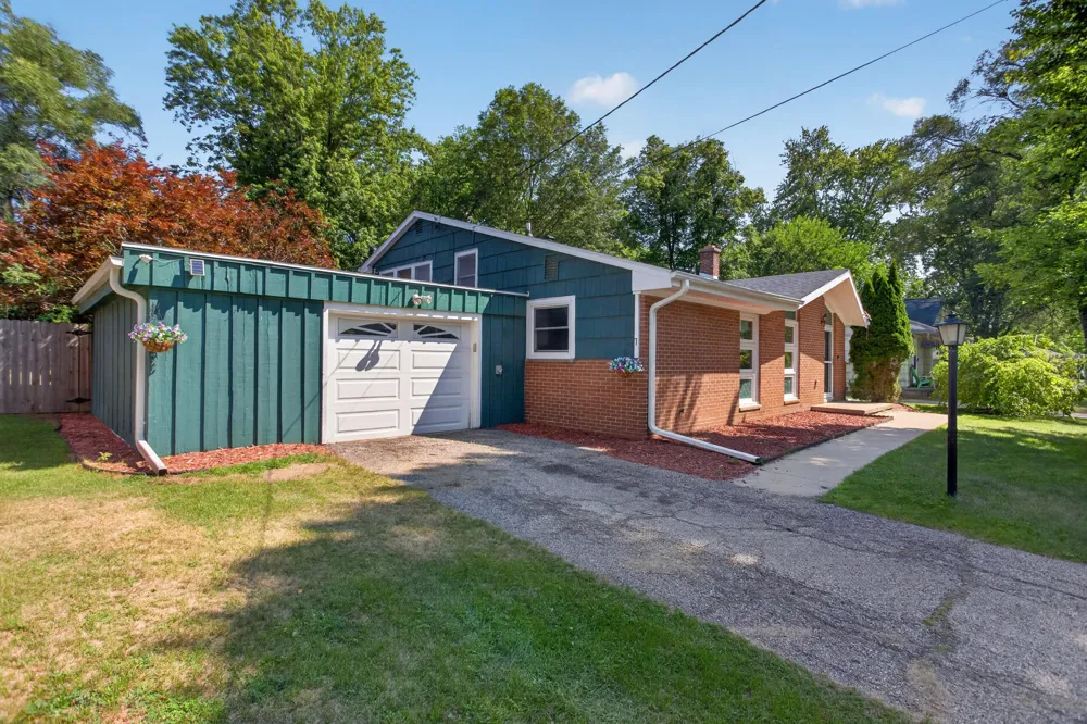 5486 Sherwood Drive Jackson, MI 49201