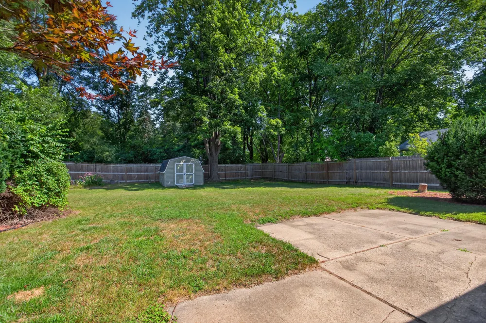 5486 Sherwood Drive Jackson, MI 49201
