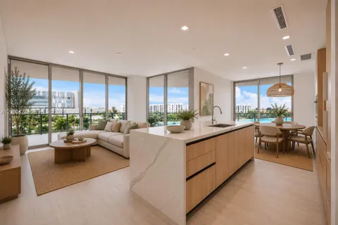 2411 Laguna Circle #306