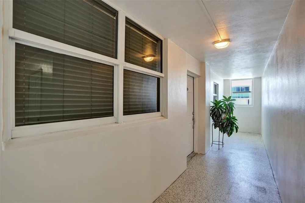 1051 Hillsboro Mile #809E Hillsboro Beach, FL 33062