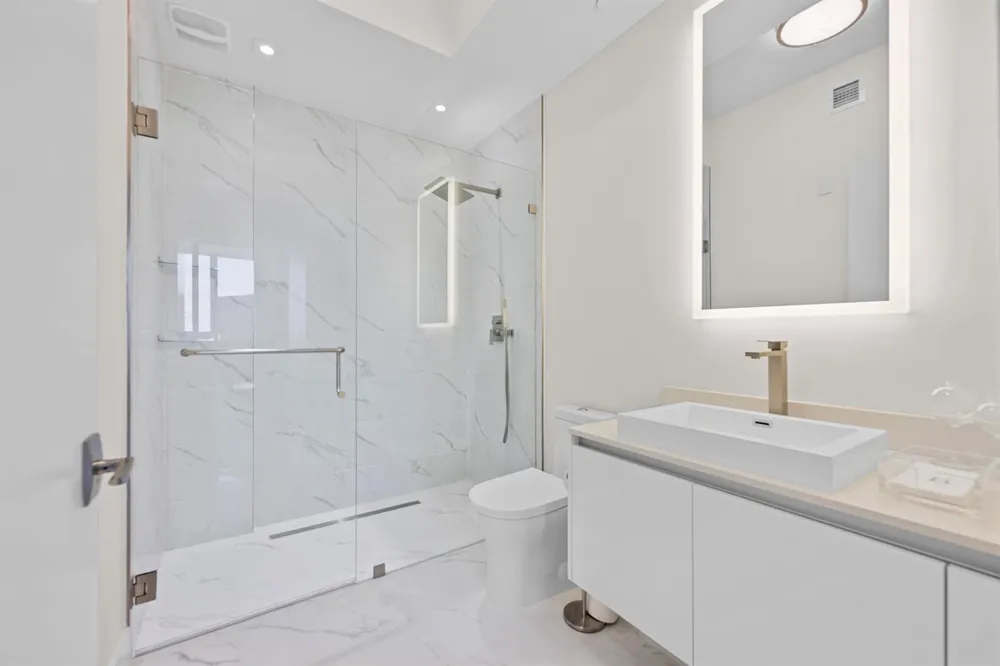 3100 OCEAN DRIVE #H-1702 Singer Island, FL 33404