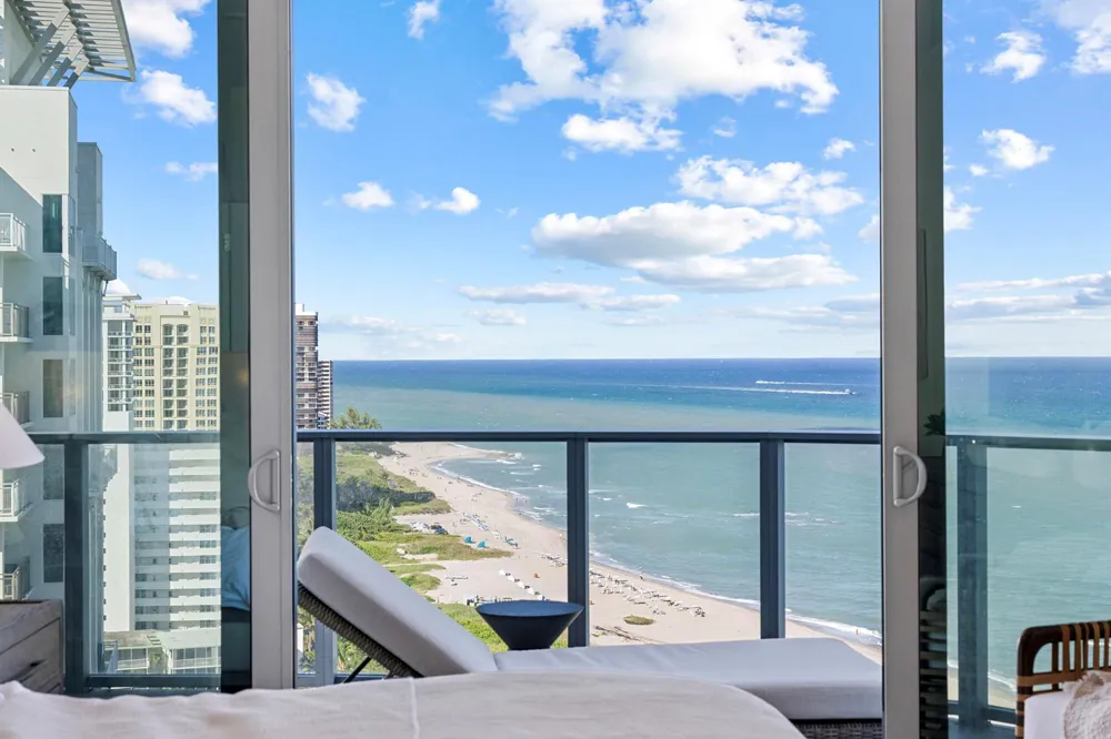 3100 OCEAN DRIVE #H-1702 Singer Island, FL 33404