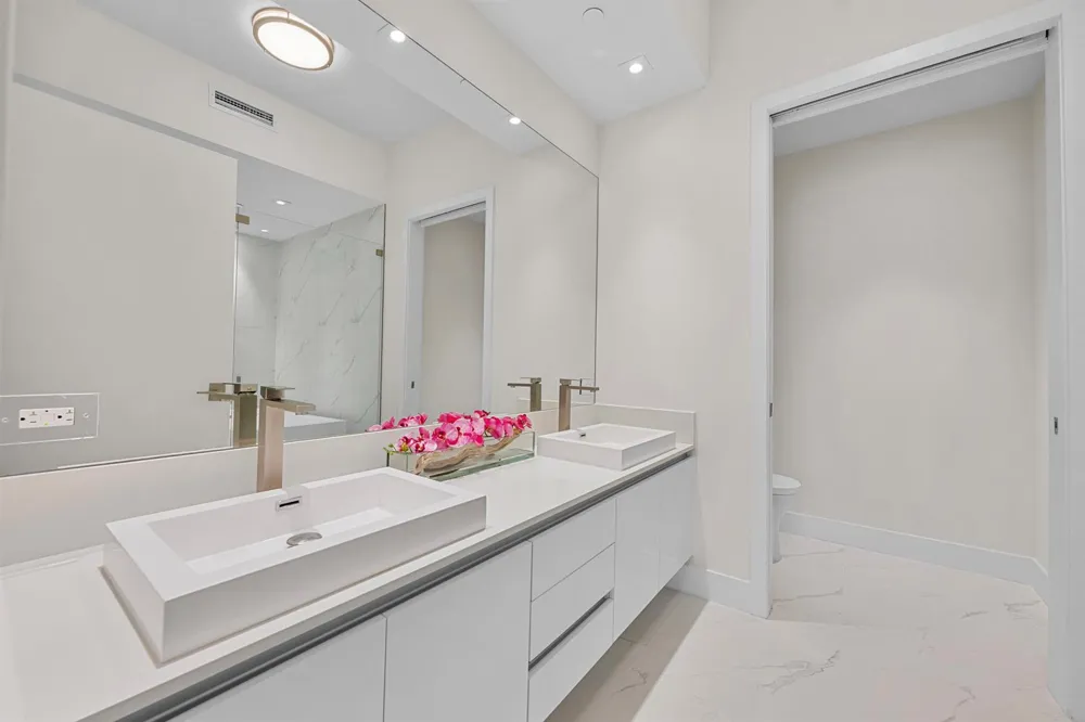3100 OCEAN DRIVE #H-1702 Singer Island, FL 33404