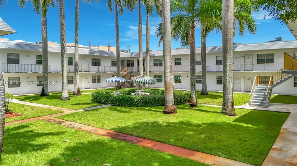 6211 SW 37th St #108 Davie, FL 33314