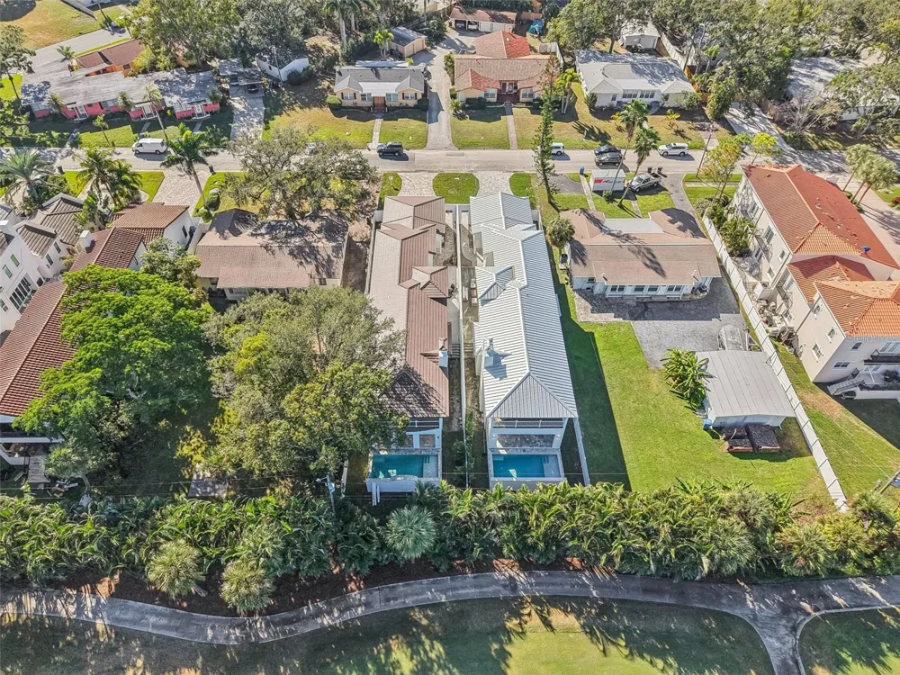 126 RICARDO WAY NE St Petersburg, FL 33704