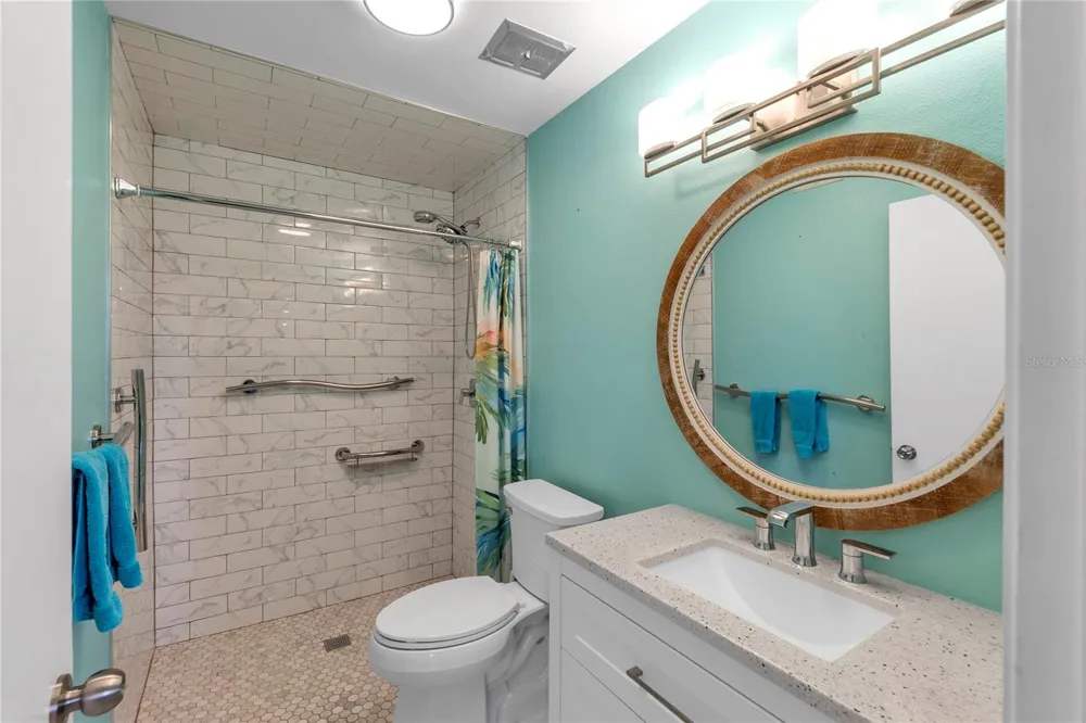 511 LAKESIDE DRIVE #511 Bradenton, FL 34210