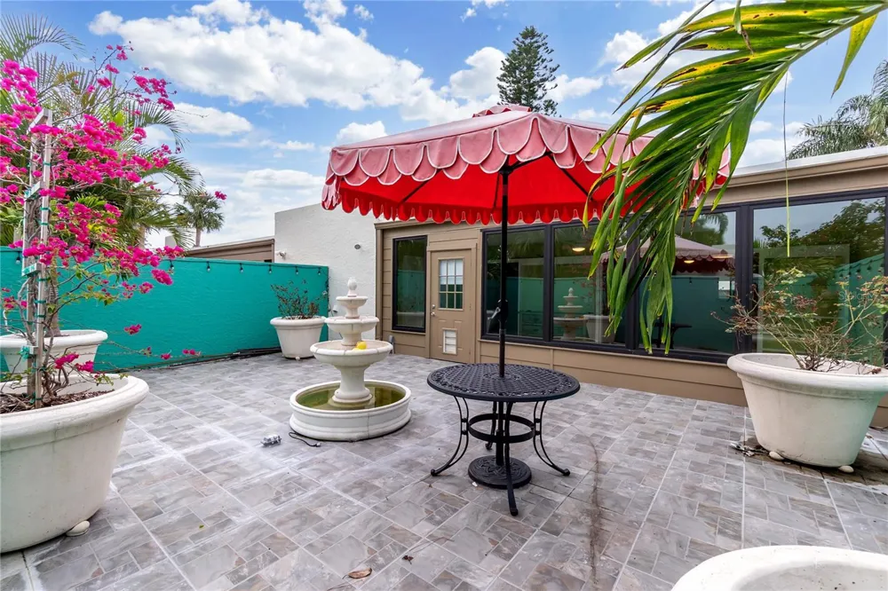 511 LAKESIDE DRIVE #511 Bradenton, FL 34210